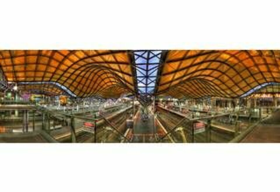 Southern Cross Railway Station, Melbourne, 1859. Stationen byggdes om 2006 och fick då sitt nuvarande namn och ett böljande tak. Arkitekter Grimshaw Architects, Daryl Jackson Pty Ltd. Foto: Dave Flker