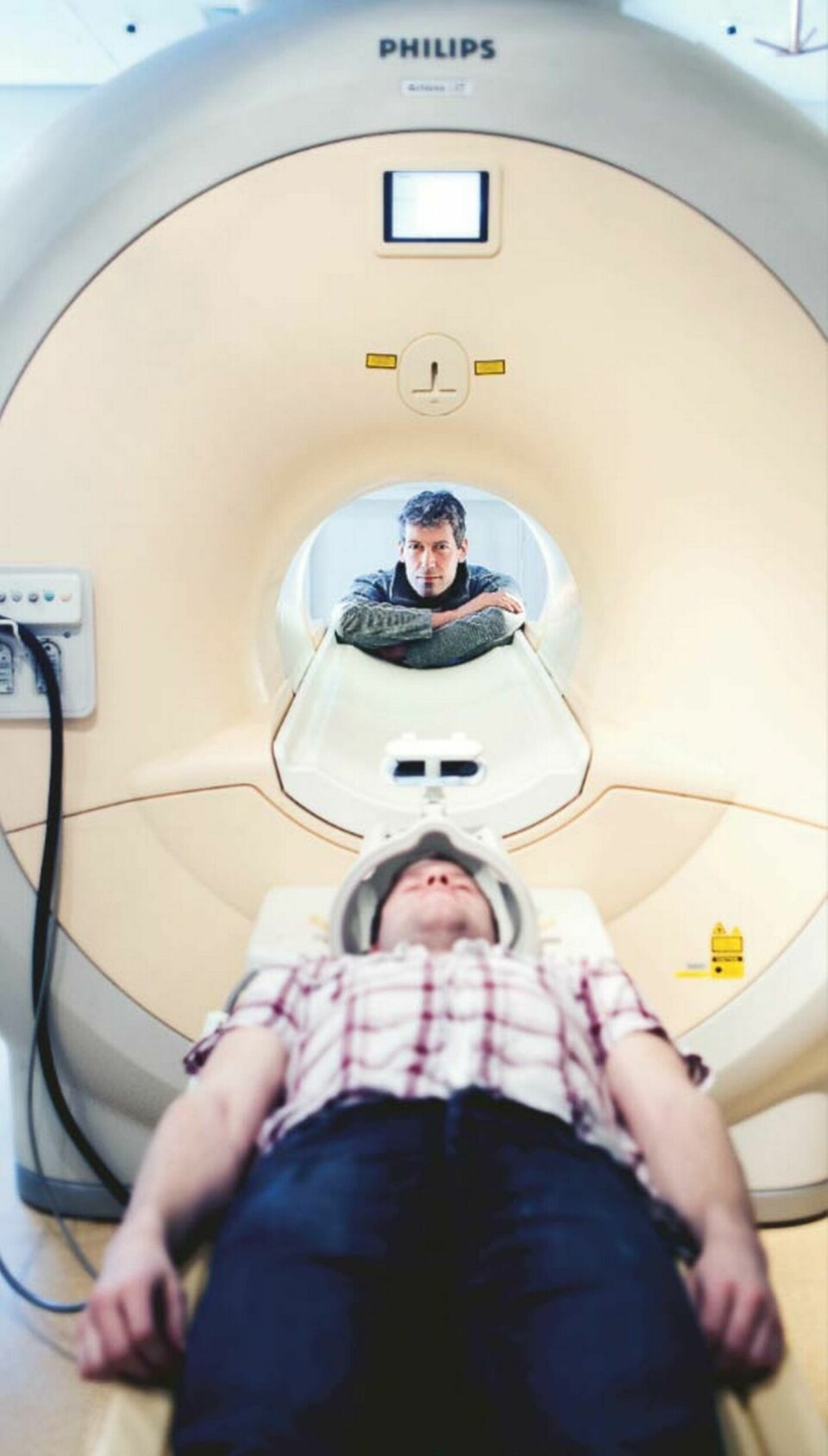 Marcel Warntjes programvara snabbar upp undersökningarna i magnetkameran. Det underlättar både för patienter och för läkare. Foto: Stefan Jerrevång