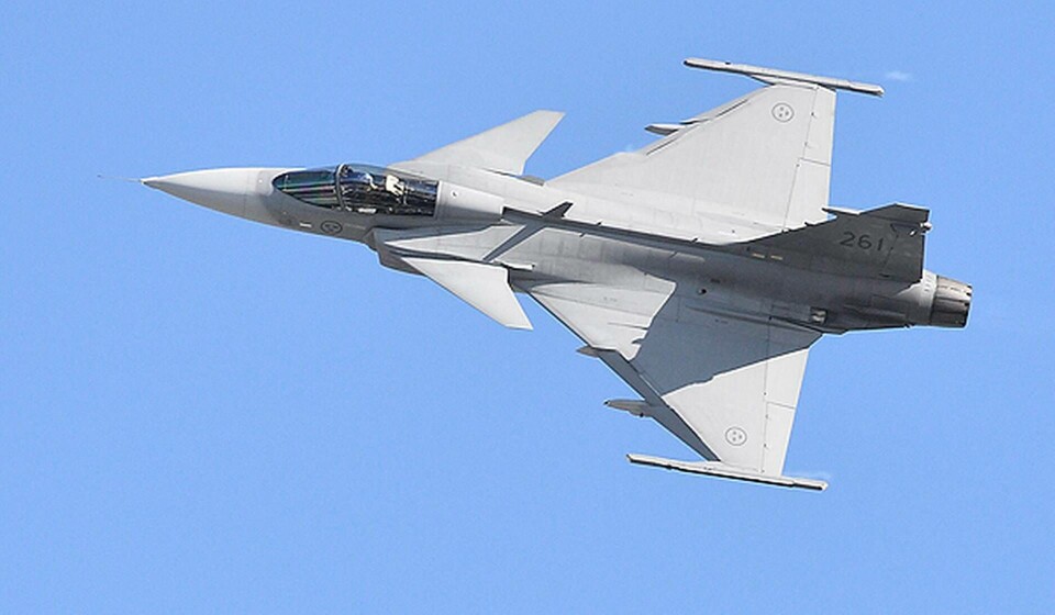 Två Jas 39 Gripen från Norrbottens flygflottilj F21 höll på att krocka förra året. Planet på bilden är inte ett av de två. Foto: TT Två Jas 39 Gripen från Norrbottens flygflottilj F21 höll på att krocka förra året. Planet på bilden är inte ett av de två. Foto: TT