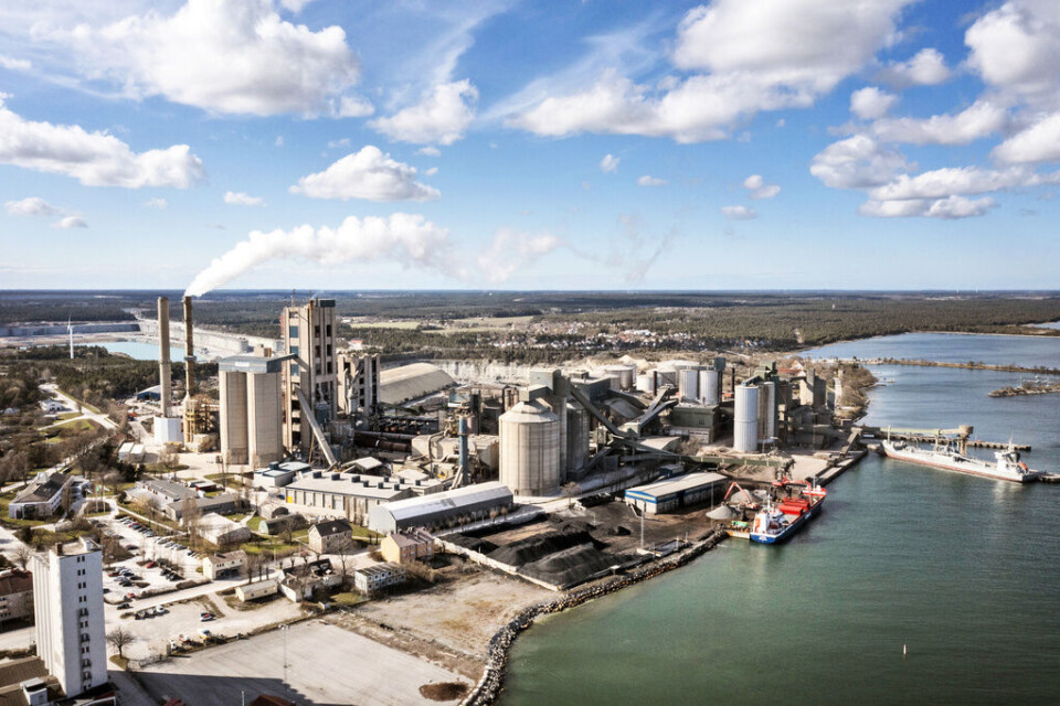 Drönarbild över Cementas fabrik i Slite, Gotland. Foto: Joakim Kroger Drönarbild över Cementas fabrik i Slite, Gotland. Foto: Joakim Kroger