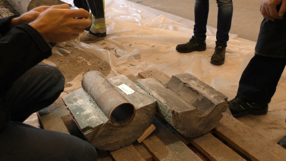 Två testpaket med kopparrör och bentonitlera plockades upp 2019. Foto: SKB Två testpaket med kopparrör och bentonitlera plockades upp 2019. Foto: SKB
