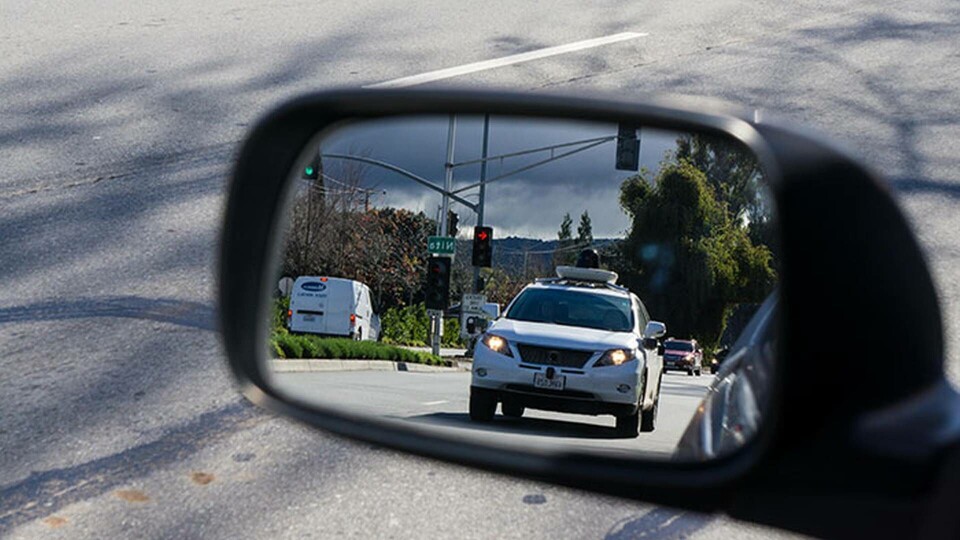Googles självkörande bil Waymo i trafiken. Foto: SiliconValleyStock / Alamy Googles självkörande bil Waymo i trafiken. Foto: SiliconValleyStock / Alamy