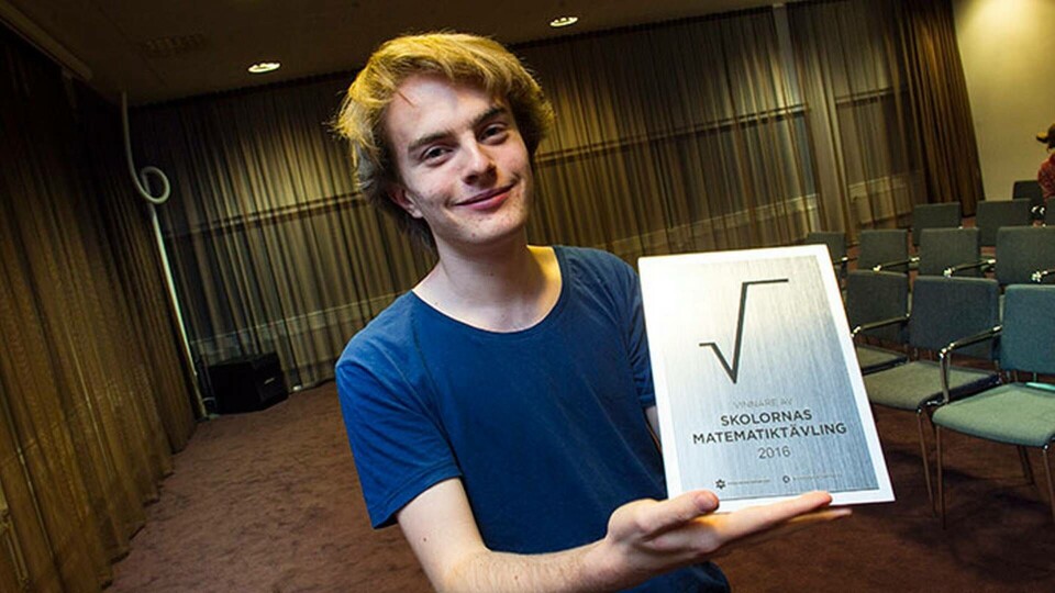 Skolornas matematiktävling som avgjordes i Lund. Tävlingen vanns av David Wärn från Danderyds gymnasium. Foto: Claes Hall / TT Skolornas matematiktävling som avgjordes i Lund. Tävlingen vanns av David Wärn från Danderyds gymnasium. Foto: Claes Hall / TT