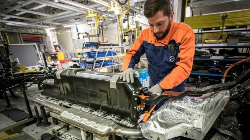 Ett batteripack till en XC40 laddhybrid monteras vid Volvos fabrik i Gent. Foto: Volvo Cars