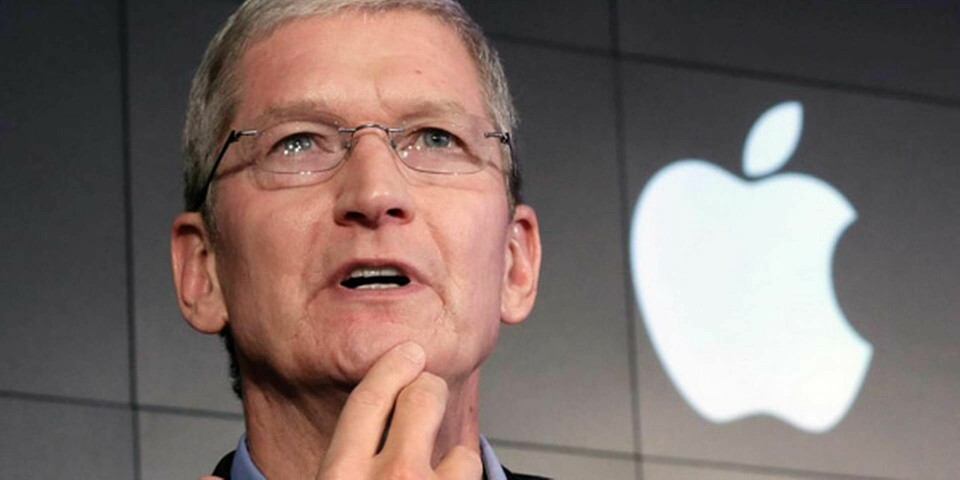 Apples vd Tim Cook trappar upp företagssatsningarna i och med dagens samarbete med Cisco. Foto: Richard Drew/ TT