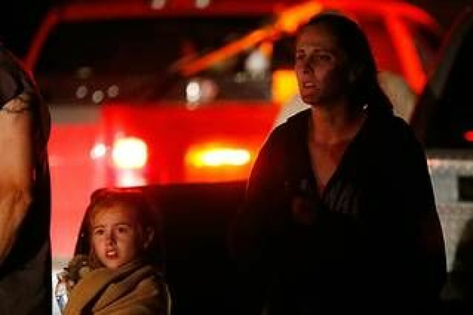 Hittills har över 90 personer hittats döda i katastrofen och 35 000 människor saknar elektricitet i bostaden. Foto: Sue Ogrocki/AP/Scanpix