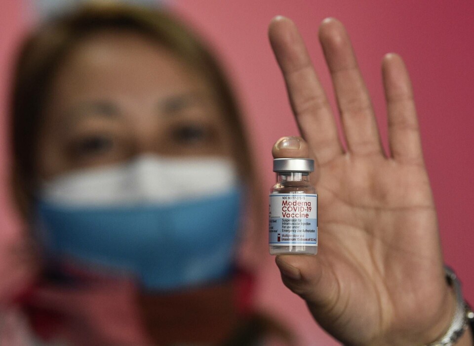 4 till 6 månader efter den andra dosen har Modernas vaccin mot covid-19 en effektivitet på 93 procent, uppger företaget. Foto: Gustavo Garello/TT 4 till 6 månader efter den andra dosen har Modernas vaccin mot covid-19 en effektivitet på 93 procent, uppger företaget. Foto: Gustavo Garello/TT