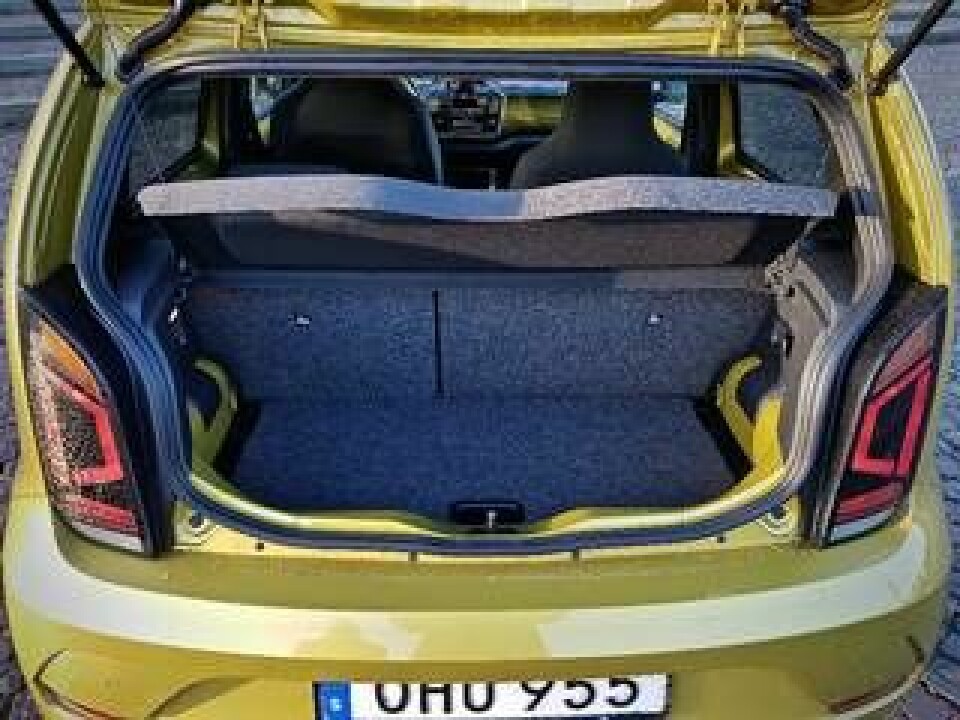 Kattburen får åtminstone plats i bagageutrymmet på nya VW High Up!