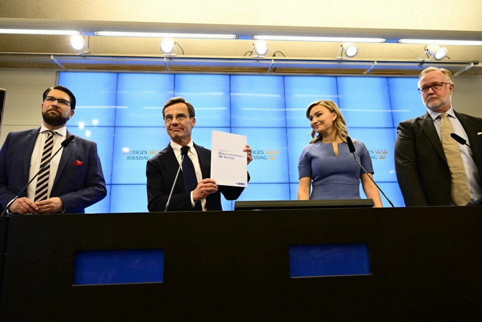Moderaternas partiledare Ulf Kristersson, Sverigedemokraternas partiledare Jimmie Åkesson, Kristdemokraternas partiledare Ebba Busch och Liberalernas partiledare Johan Pehrson vid gemensam pressträff, i riksdagens presscenter, om regeringsbildningen. Foto: Jonas Ekströmer/TT Moderaternas partiledare Ulf Kristersson, Sverigedemokraternas partiledare Jimmie Åkesson, Kristdemokraternas partiledare Ebba Busch och Liberalernas partiledare Johan Pehrson vid gemensam pressträff, i riksdagens presscenter, om regeringsbildningen. Foto: Jonas Ekströmer/TT