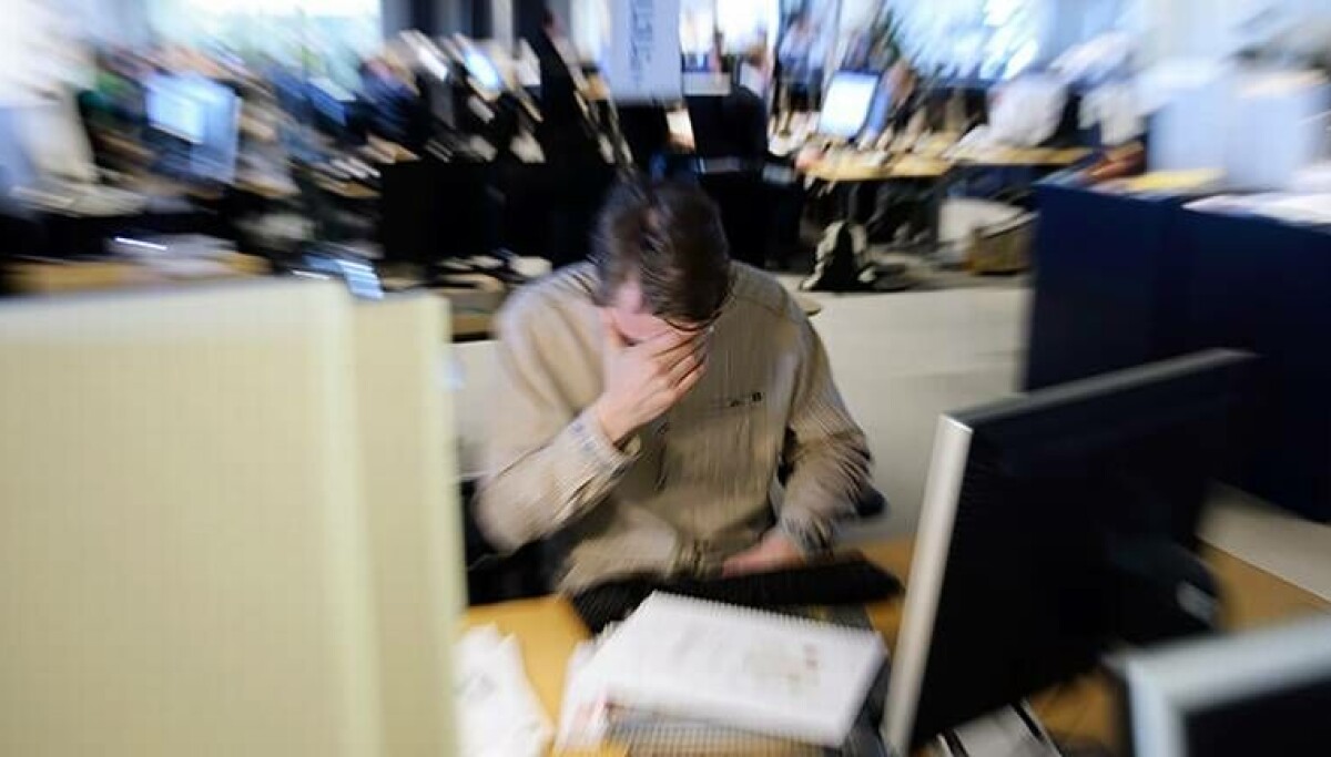 Män och chefer mest nätmobbade på jobbet