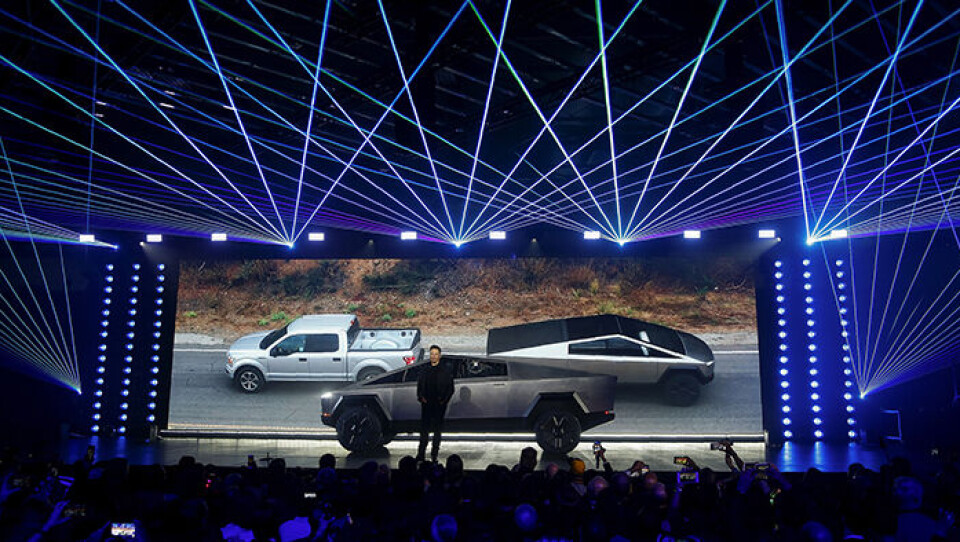 Teslas vd Elon Musk presenterade bolagets el-pickup Cybertruck i november 2019. Foto: Ringo H WChiu/AP/TT Teslas vd Elon Musk presenterade bolagets el-pickup Cybertruck i november 2019. Foto: Ringo H WChiu/AP/TT