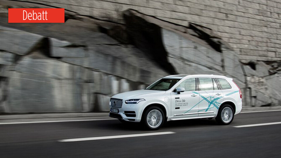 Reglerna för uppkopplade bilar måste bli tydliga och konkurrensneutrala, skriver debattörerna. Bilden visar en av Volvos självkörande bilar i projektet Drive Me. Foto: Volvo Cars Reglerna för uppkopplade bilar måste bli tydliga och konkurrensneutrala, skriver debattörerna. Bilden visar en av Volvos självkörande bilar i projektet Drive Me. Foto: Volvo Cars