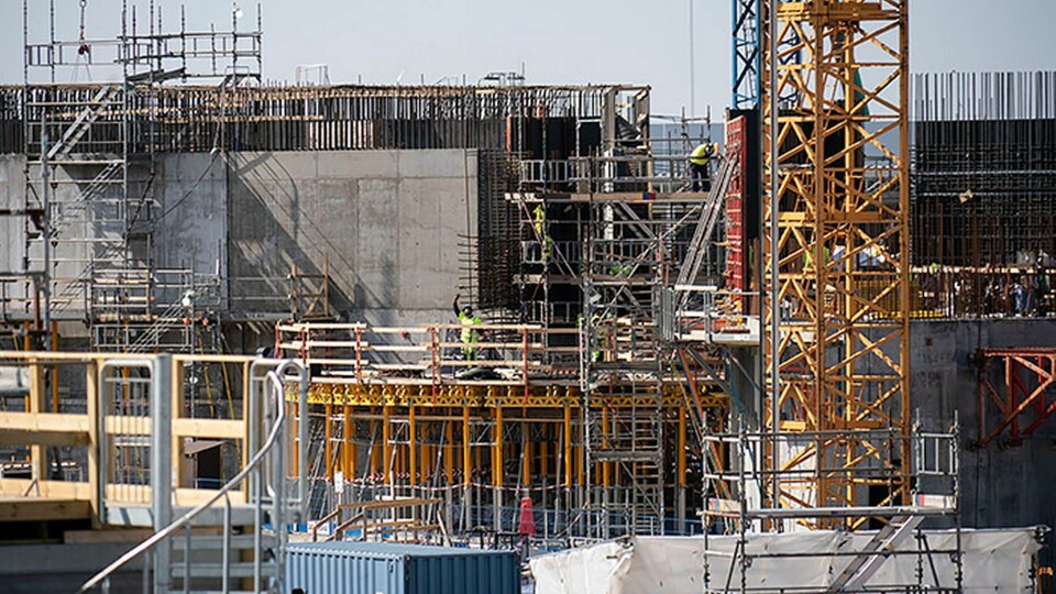 Byggarbetsplatsen som ska bli världens starkaste neutronmikroskop, forskningsanläggningen ESS i Brunnshög utanför Lund. Foto: Johan Nilsson / TT Byggarbetsplatsen som ska bli världens starkaste neutronmikroskop, forskningsanläggningen ESS i Brunnshög utanför Lund. Foto: Johan Nilsson / TT