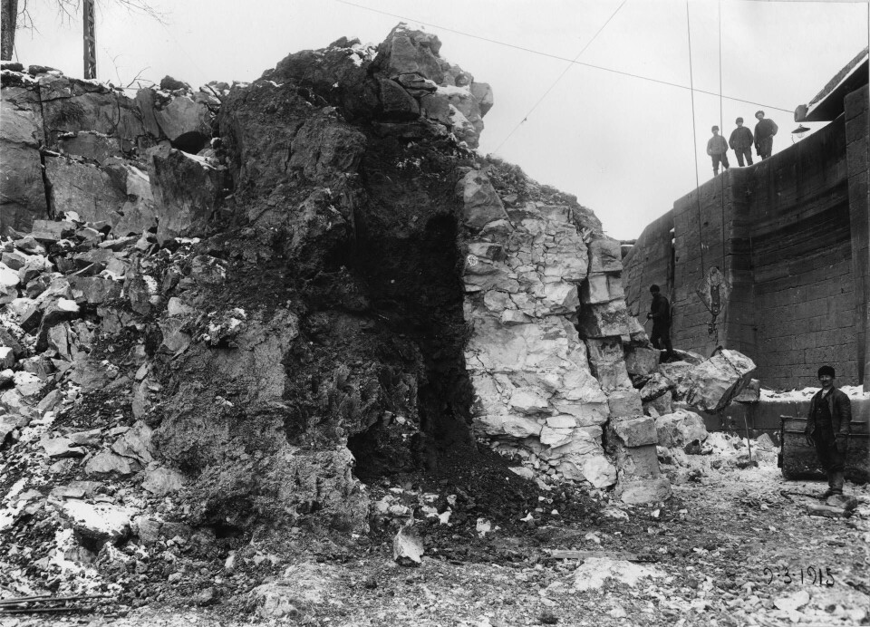 Kronoarbetskåren sattes bland annat i arbete med Trollhätte kanal, farleden mellan Kattegatt och Vänern, här avbildad vid ombyggnaden 1914. Foto: ANNIE WALLÉN/TEKNISKA MUSEET Kronoarbetskåren sattes bland annat i arbete med Trollhätte kanal, farleden mellan Kattegatt och Vänern, här avbildad vid ombyggnaden 1914. Foto: ANNIE WALLÉN/TEKNISKA MUSEET