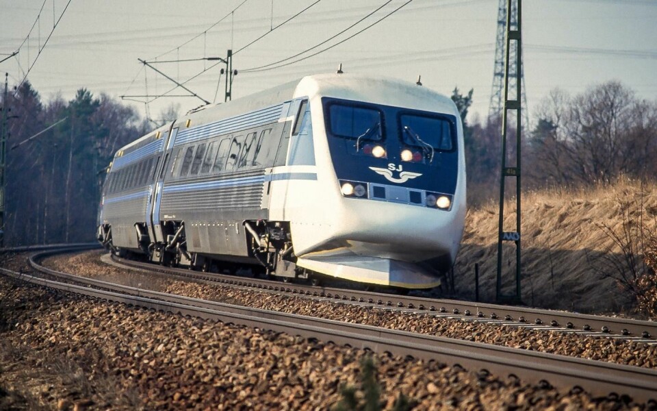 X2000 är än i dag det enda tåget i Sverige som får köra upp till 200 kilometer i timmen i kurvor. Foto: CHRISTER GUSTAFSSON