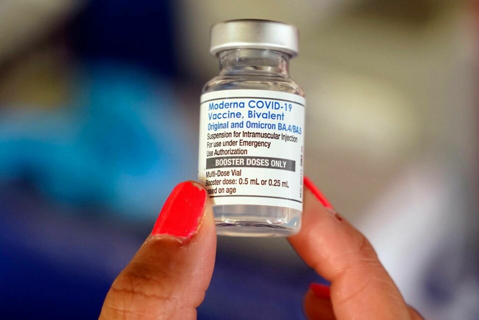 Covidvaccinen är bra för att minska risken för allvarlig sjukdom, men verkar inte bita på långtidscovid. Arkivbild. Foto: Rogelio V. Solis/AP/TT
