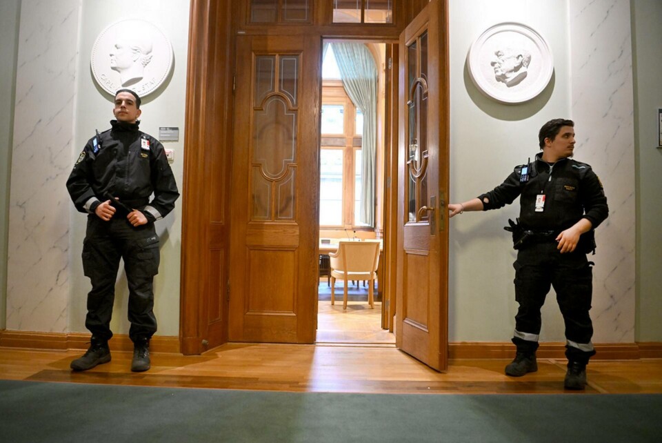Den 3 januari extrainkallas ledamöterna i riksdagens finansutskott för att informera sig och diskutera vidare planer på en el- och gasräkningsakut. Arkivbild. Foto: Fredrik Sandberg/TT Den 3 januari extrainkallas ledamöterna i riksdagens finansutskott för att informera sig och diskutera vidare planer på en el- och gasräkningsakut. Arkivbild. Foto: Fredrik Sandberg/TT