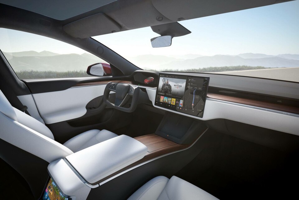 En Tesla med ratten Yoke. Foto: Tesla En Tesla med ratten Yoke. Foto: Tesla