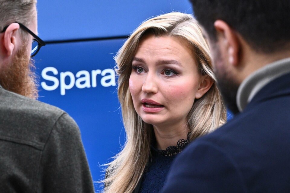 Energi- och näringsminister Ebba Busch (KD) vill inte att uppgifterna om elstödet ska bli offentliga. Arkivbild. Foto: Claudio Bresciani/TT Energi- och näringsminister Ebba Busch (KD) vill inte att uppgifterna om elstödet ska bli offentliga. Arkivbild. Foto: Claudio Bresciani/TT