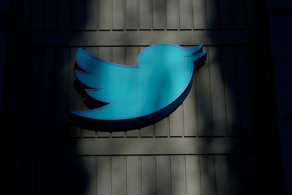 Sedan i höstas har omkring 5 000 av Twitters 7 500 anställda sagts upp eller lämnat. Arkivbild. Foto: Jeff Chiu/AP/TT