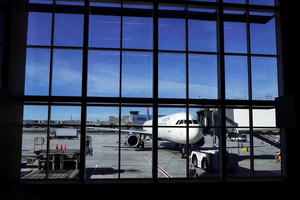 Tusentals flyg i USA har påverkats av det tekniska fel som har drabbat luftfartsmyndigheten FAA. Arkivbild. Foto: Brynn Anderson/AP/TT Tusentals flyg i USA har påverkats av det tekniska fel som har drabbat luftfartsmyndigheten FAA. Arkivbild. Foto: Brynn Anderson/AP/TT