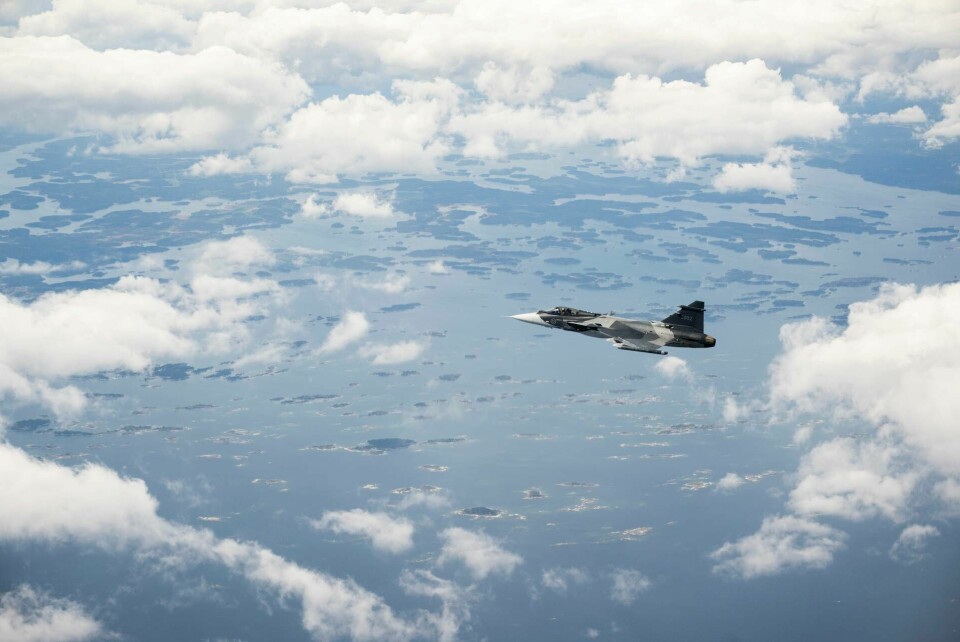 Jas 39 Gripen E flyger över Gotland. Foto: Henrik Montgomery/TT