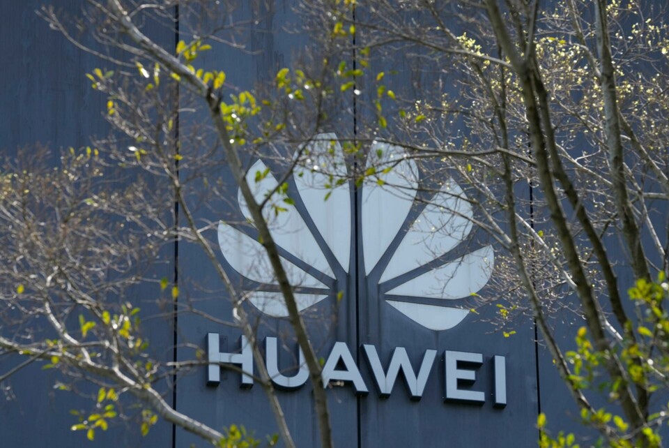 USA förbjuder produkter från bland andra Huawei. Arkivbild. Foto: Ng Han Guan/AP/TT USA förbjuder produkter från bland andra Huawei. Arkivbild. Foto: Ng Han Guan/AP/TT