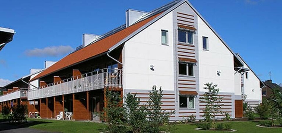 Branschorganisationen Swedisol anser att 'nära noll energi-hus' borde ha en energiprestanda i nivå med passivhus, som kvarteret Oxtorget i Värnamo (på bilden). Foto: Finnvedsbostäder