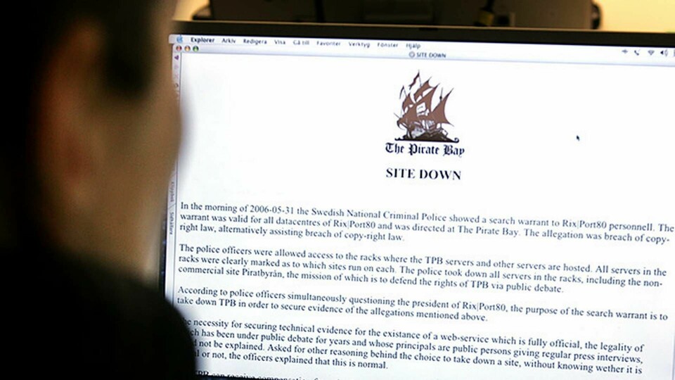 Bland annat i juni 2006 stängde svensk polis ner The Pirate Bay (bilden). Nu har tusentals svenskar fått kravbrev efter att ha laddat ner filer via bland annat den söktjänsten. Foto: Bertil Ericson / TT