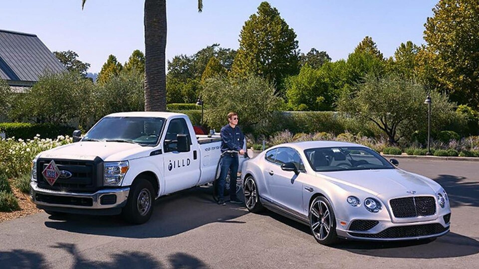 Med hjälp av IoT från svenska Fältcom servar Filld lyxbilsägare i Kalifornien med mobil tankning. Foto: Filld Med hjälp av IoT från svenska Fältcom servar Filld lyxbilsägare i Kalifornien med mobil tankning. Foto: Filld