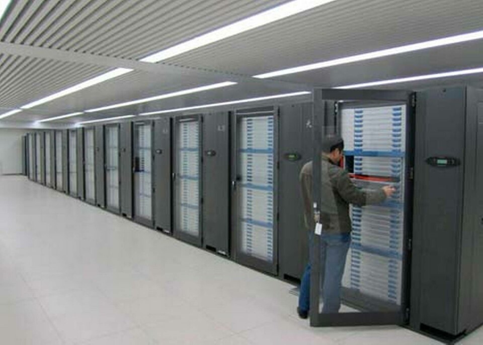 Tianhe 1A har processorer från Intel och grafikkort från Nvidia. Tianhe 1A har processorer från Intel och grafikkort från Nvidia.