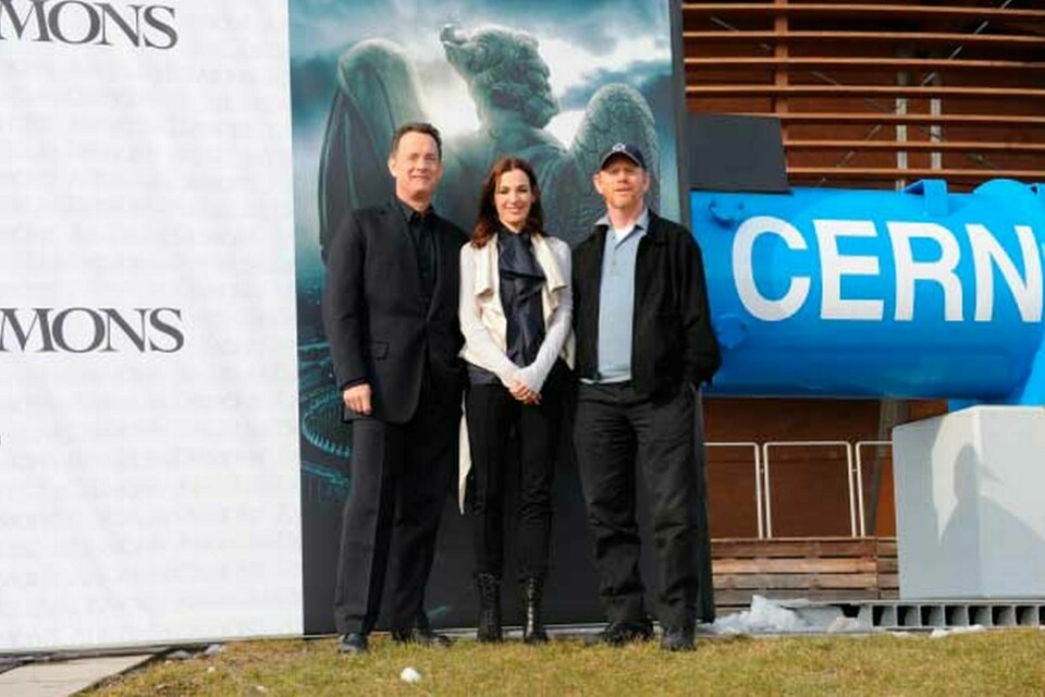 Tom Hanks, Ayelet Zurer och regissören Ron Howard vid Cern. Foto: Lionel Flusin