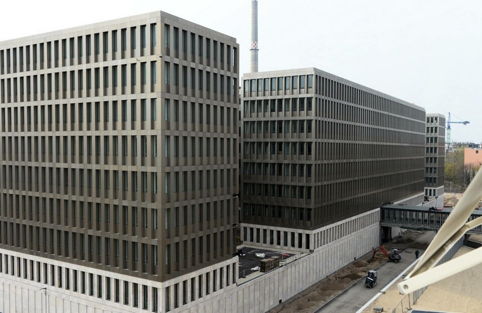 Den tyska underrättelsetjänsten BND:s kontor i Berlin. Arkivbild. Foto: AP/TT Den tyska underrättelsetjänsten BND:s kontor i Berlin. Arkivbild. Foto: AP/TT