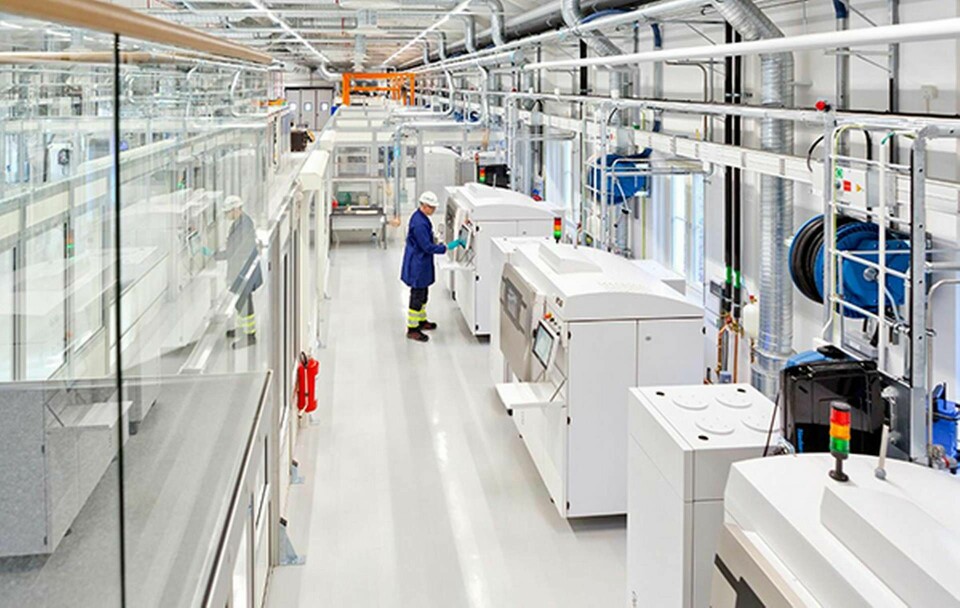 Några av de nya 3d-skrivarna för metall i den nya verkstaden för additiv tillverkning hos Siemens i Finspång. Foto: Siemens/Martin Ahx