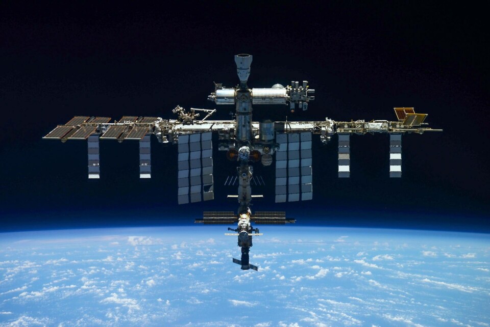 Arkivbild på Internationella rymdstationen ISS, tagen av rysk besättning. Foto: Roskosmos via AP/TT Arkivbild på Internationella rymdstationen ISS, tagen av rysk besättning. Foto: Roskosmos via AP/TT