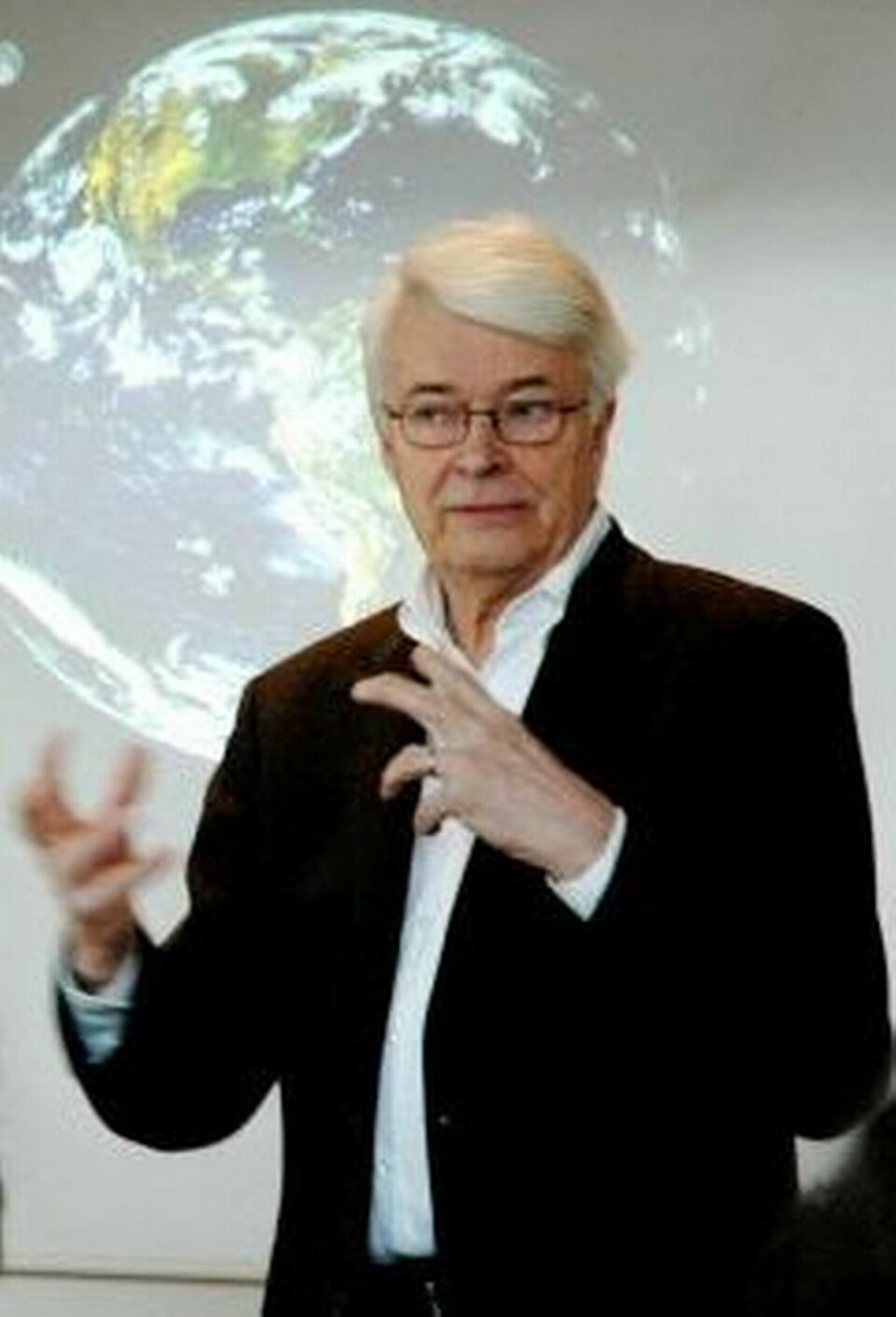 Bo Ekman, miljöaktivisten som tar bilindustrin i försvar. Foto: Talarforum