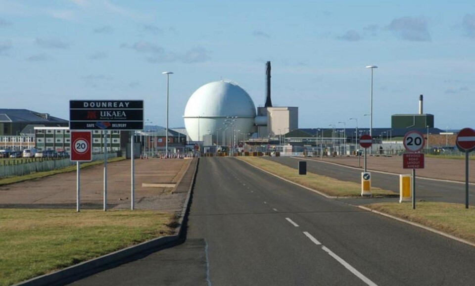Dounreay i norra Skottland är en av 17 kärnteknikanläggningar i Storbritannien som har ställts av, och som ska avvecklas och saneras. Foto: Guinnog Dounreay i norra Skottland är en av 17 kärnteknikanläggningar i Storbritannien som har ställts av, och som ska avvecklas och saneras. Foto: Guinnog