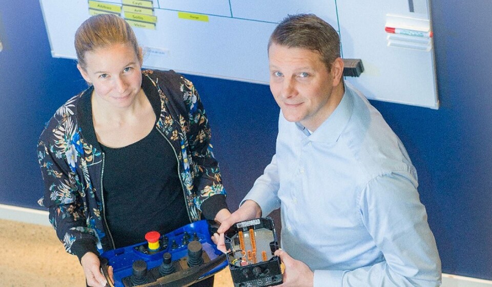 Linn Lemón, Verification and Compliance Engineer och Per-Erik Andersson, projektledare på Scanreco. Linn Lemón, Verification and Compliance Engineer och Per-Erik Andersson, projektledare på Scanreco.