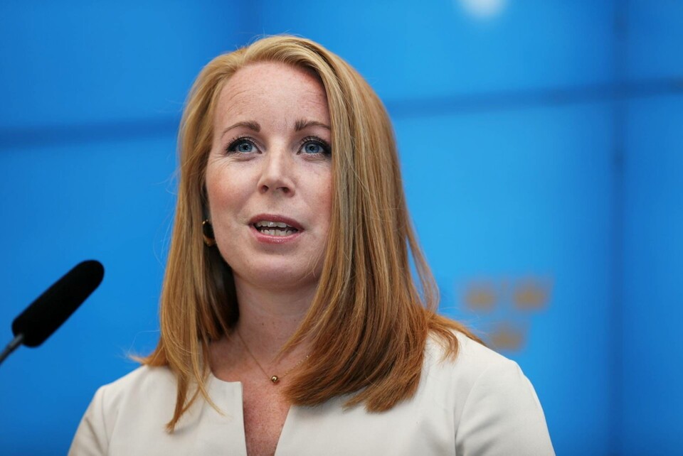 Centerpartiledaren Annie Lööf presenterar energiförslag vid en pressträff i riksdagen. Foto: Ali Lorestani/TT Centerpartiledaren Annie Lööf presenterar energiförslag vid en pressträff i riksdagen. Foto: Ali Lorestani/TT