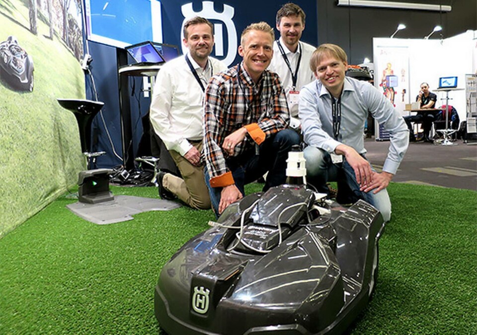 Husqvarna låter forskare experimentera med deras robotgräsklippare. Men vanliga konsumenter får nöja sig med ett stängt Foto: Jonas Ryberg Husqvarna låter forskare experimentera med deras robotgräsklippare. Men vanliga konsumenter får nöja sig med ett stängt Foto: Jonas Ryberg