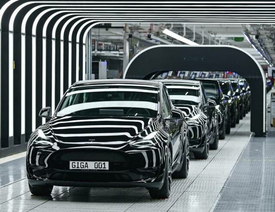 Model Y på löpande band vid öppnandet av Teslas nya fabrik i Berlin i Mars 2022. Foto: Patrick Pleul/Pool via AP/TT Model Y på löpande band vid öppnandet av Teslas nya fabrik i Berlin i Mars 2022. Foto: Patrick Pleul/Pool via AP/TT