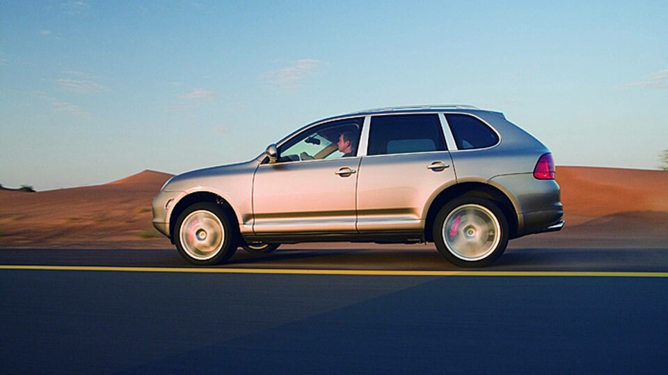 En Porsche Cayenne, i det här fallet dock en bensinvariant. Foto: Magic Car Pics/REX/IBL En Porsche Cayenne, i det här fallet dock en bensinvariant. Foto: Magic Car Pics/REX/IBL