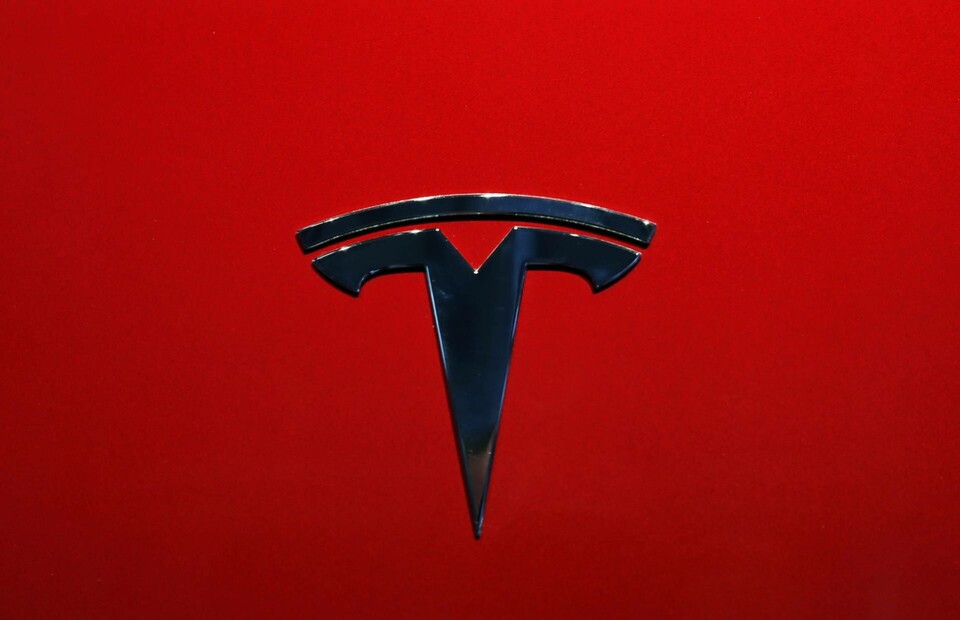 Elbilstillverkaren Tesla har fått mycket uppmärksamhet för utvecklingen av självkörande teknik. Arkivbild. Foto: Christophe Ena/AP/TT Elbilstillverkaren Tesla har fått mycket uppmärksamhet för utvecklingen av självkörande teknik. Arkivbild. Foto: Christophe Ena/AP/TT