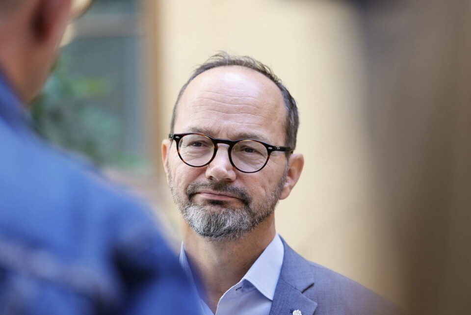 Tomas Eneroth, infrastrukturminister, bjuder in till samtal. Arkivbild. Foto: Stefan Jerrevång/TT Tomas Eneroth, infrastrukturminister, bjuder in till samtal. Arkivbild. Foto: Stefan Jerrevång/TT