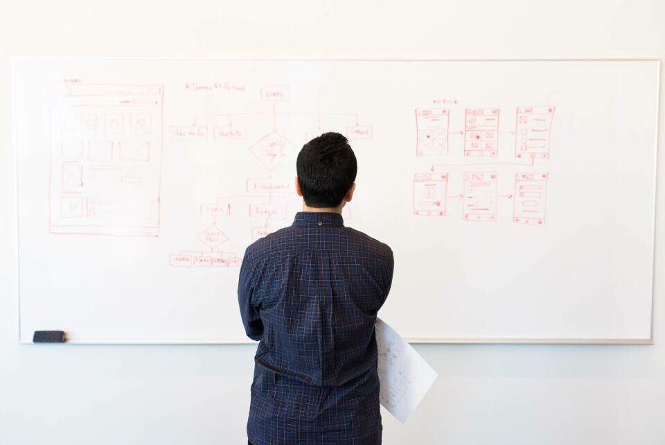 Är det ett karriärråd att tänka mindre på karriären? Ja, det kan det vara enligt Derek Thompson (ej på bilden). Foto: Unsplash Är det ett karriärråd att tänka mindre på karriären? Ja, det kan det vara enligt Derek Thompson (ej på bilden). Foto: Unsplash