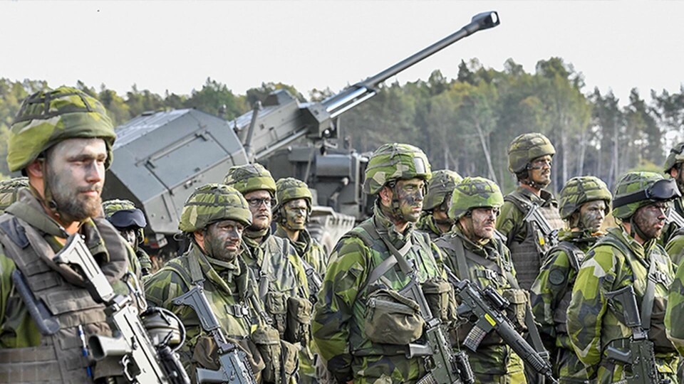 En vikande försvarsförmåga redan efter år 2020, enligt ÖB. Foto: TT En vikande försvarsförmåga redan efter år 2020, enligt ÖB. Foto: TT