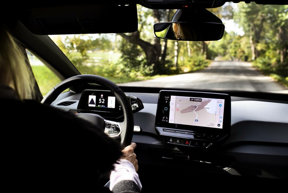 Försäljningen av elbilar, som exempelvis Volkswagen ID.3, tros drabbas av nya politiska förslag. Foto: Pontus Lundahl/TT Försäljningen av elbilar, som exempelvis Volkswagen ID.3, tros drabbas av nya politiska förslag. Foto: Pontus Lundahl/TT