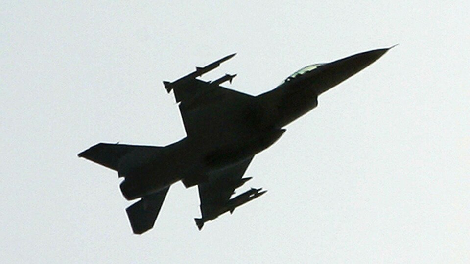 Arkivbild på ett F-16-flygplan. Foto: TT