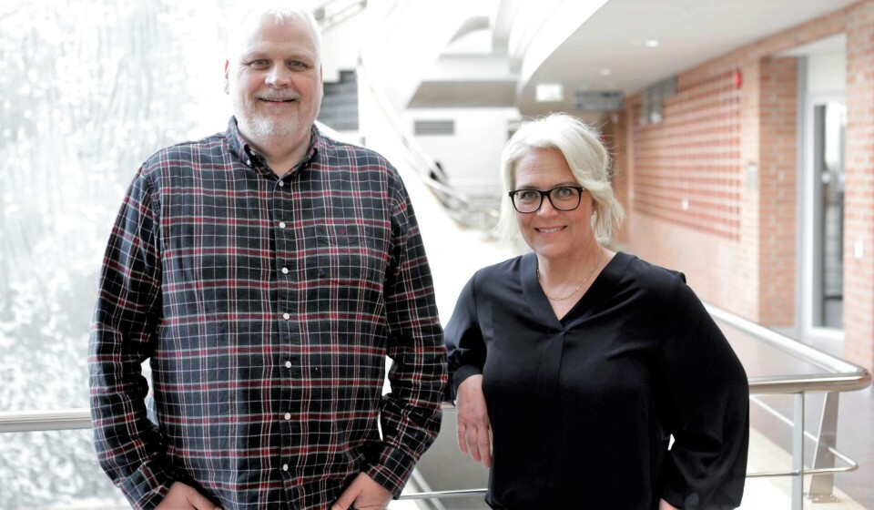 Forskare med fokus på interaktion mellan människa och maskin: Lars Walter och Ulrika Lundh Snis på Högskolan Väst. Foto: Andreas Borg Forskare med fokus på interaktion mellan människa och maskin: Lars Walter och Ulrika Lundh Snis på Högskolan Väst. Foto: Andreas Borg