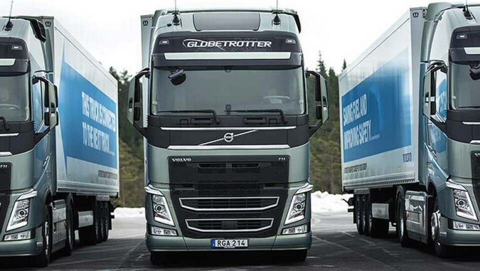 Volvo halverar produktionen i Tuvefabriken